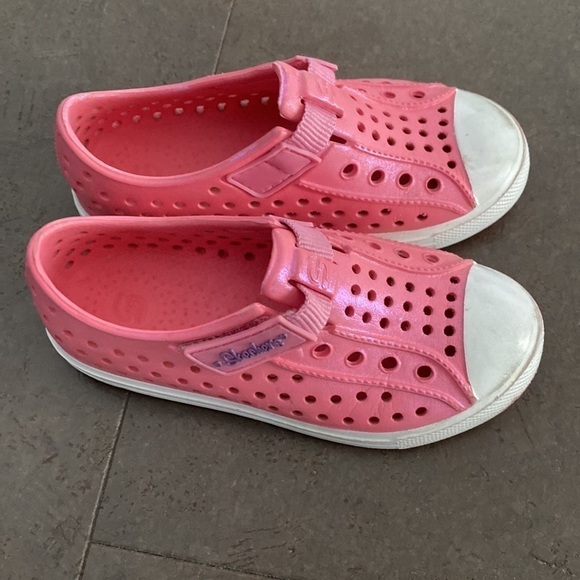 SKETCHERS shoes size 10 toddler - Picture 3 of 7